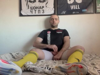 Wichsen Und Cum in Fußball Socken Und Stollen