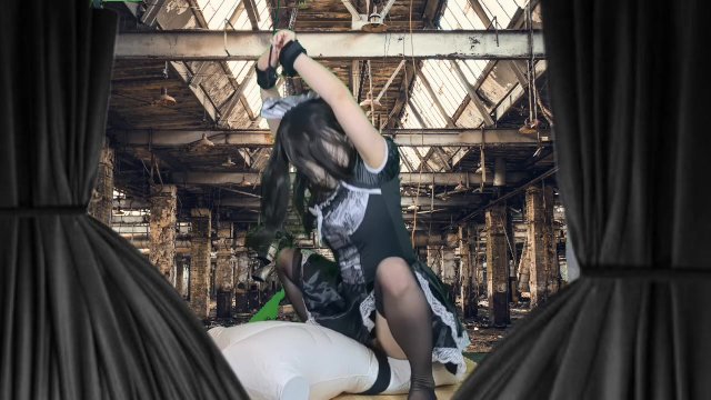 HENTAI Aibu。廃墟。メイド。拘束されながらオナニー。