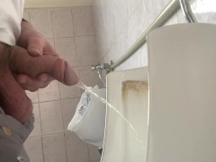 I pee in a public toilet - Screenshot 16 of 16 - Peeing