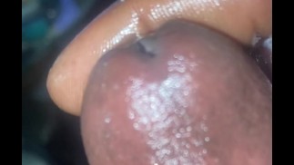 WHO WANNA SUCK OR FUCK ON THIS BBC??? SERIESLY MESSAGES ME
