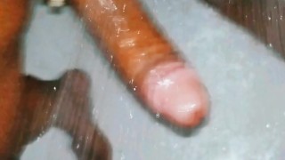Tomando banho big pau moreno black