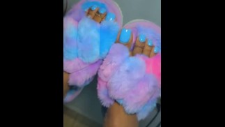 Перед 5-минутным футджобом видео выложено на Fansly