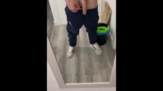 Con ganas de mostrar su enorme polla