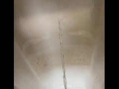 Full bladder relief - Screenshot 8 of 16 - Pee