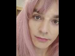 Trans suczka sie ogarnia przed ostrym jebaniem :)