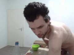 PascalFucksYou's Room, Fuckbed