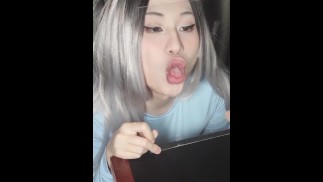 Поцелуи через экран не так сладки, как настоящие(G053)