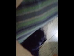 Muslos de femboy, con sorpresita🍆