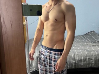 Showing off the Results of a GOOD WORKOUT