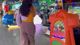 Aposté con una desconocida culona una follada en el auto!