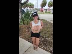 Honk if you love boobs❤️