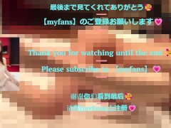 M字開脚でクリ責め手マンされる彼女💕　恥ずかしがりながらもオマンコはグチョグチョに💕