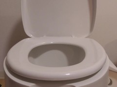 Angel's shaved pussy. Pee - Screenshot 1 of 16 - Jc おしっこ