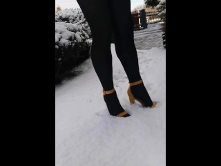 In Heels and Tights in the Snow