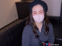 「こんな恥ずかしい体勢なのにイッちゃう…///」自ら腰を振り、色んな場所でイキ散らかしてしまうレス妻さん…♥ ※エロすぎてとんでもない量の射精しちゃいました。。。 - Screenshot 2 of 16 - 人妻