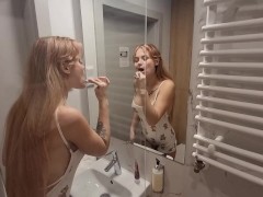 Наглая сводная сестра напросилась на член - Screenshot 3 of 16 - Stepsister