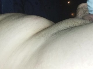 LATINO GAY , DÁNDOSE SU BUENAS PAJAS.