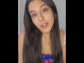 Юную крошку Latina в косплее Snow White чуть не поймали на раздевании для бывшего