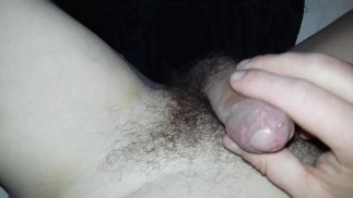 Masturbiere (207) mit einem Hoden