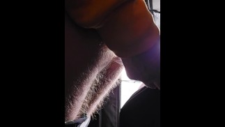 Пихаю сестер 10-дюймовым дилдо в задницу насухо