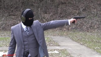 Камшот в костюме BWC