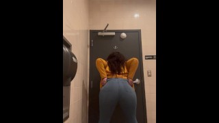 继妹渴望关注