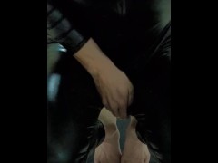 男の娘スパイがおしっこを我慢したけど、結局お漏らししちゃう・・・ - Screenshot 4 of 16 - おしっこ 無 修正