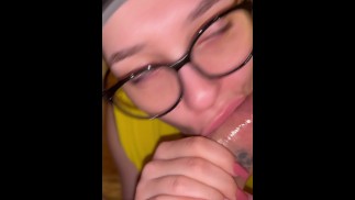 Schlampiger Blowjob mit Milch👅👅👅💦💦