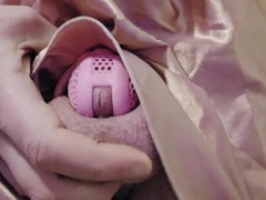 Sissy caged - Screenshot 8 of 16 - Femboy
