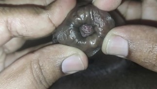 Возбужденный парень Дези Индийский большой член звучание сперма, peehole играть крайняя плоть