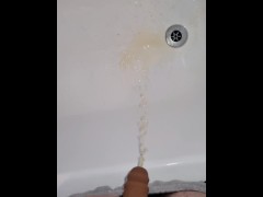 FTM morning piss in bathtub