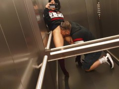 My fastest orgasm ever in a public elevator Dada Deville Real Amateur - Screenshot 7 of 16 - Amateur