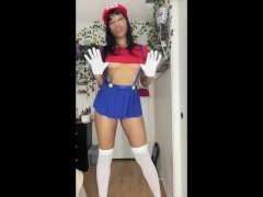 Sexy Mario Cosplay Solo Masturbation - Screenshot 1 of 16 - Ebony