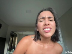 "Qué quieres?" - La Esposa Infiel de mi Mejor Amigo, Juego de Rol