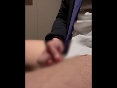 【孤独のオナニ（女性専用・オナニー鑑賞用）】デパートトイレでビンビンに！スマホ個撮 | スーツ | イケオジ | リアル鑑賞も◎ - Screenshot 5 of 16 - Masturbating