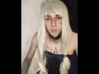 Blond Sissy Playing with his Bussy