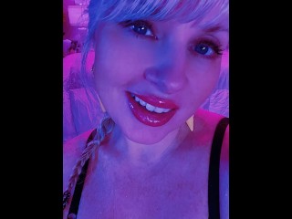 PaintedRose.Live Фигуристая милфа Rosie в Titty Tuesday по буэбсдэй Мисс Джаггс-А-Лот LOL ILY Babeeeyyy