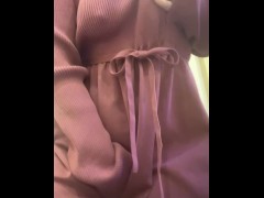 電車で知らないおじさんに触られて　ムズムズが止まらず我慢出来ずにお家でオナニー - Screenshot 5 of 16 - 素人 投稿
