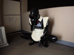 Latex Slave left on a balcony in winter💜