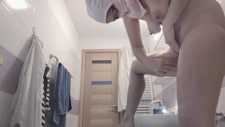 Amateur wife shaves her pussy. Brunette hairy pussy, big ass, big tits.