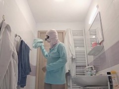 Amateur wife shaves her pussy. Brunette hairy pussy, big ass, big tits.