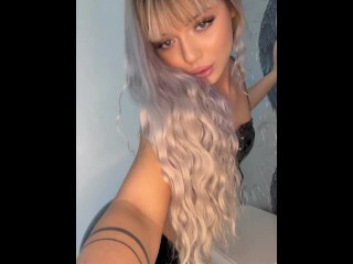 Один клик, и вы застряли со мной.