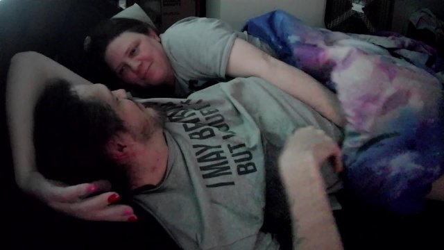 Quickie and cumming in the neighbors hot milf wife!