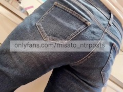 奥さん！？お尻の大きな熟女がキッチンで昼間から欲情してしまう秘密動画／主婦／お母さん／日本人／人妻 - Screenshot 2 of 16 - 日本人