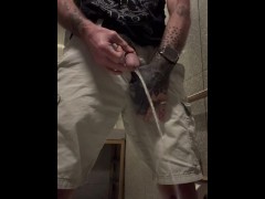 Short Pee - Screenshot 10 of 16 - Amateur
