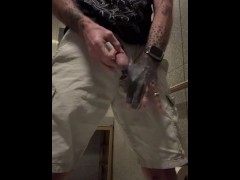 Short Pee - Screenshot 5 of 16 - Pee