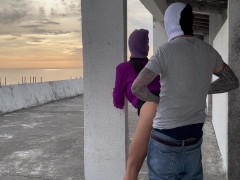Трахнул реальную незнакомку в парке на лавке большим членом, сперма во рту на закате - Screenshot 14 of 16 - Stranger Creampie
