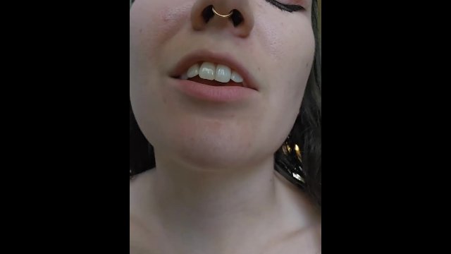 THE TINY EXTERMINATOR- GIANTESS