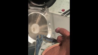 Toilette publique pisse dans le train