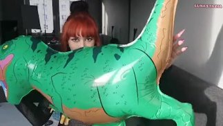 Balloon fetish